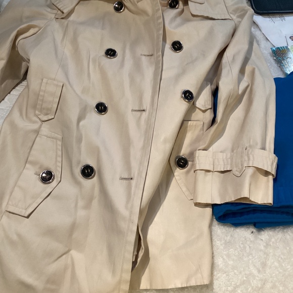 COPY - NWOT Calvin Klein size L cream trench - Picture 3 of 6